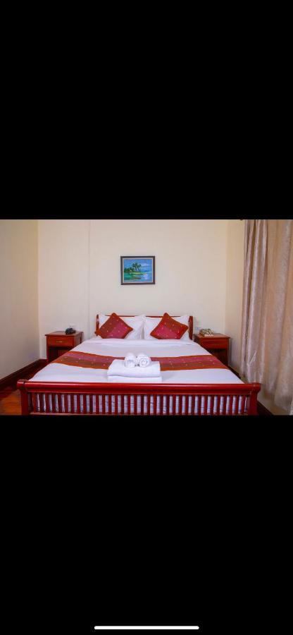 Phongsavath Boutique Hotel Vientiane Esterno foto
